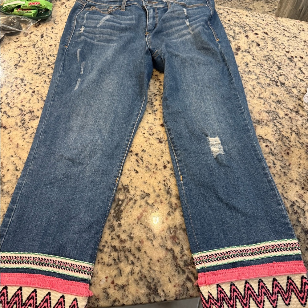 crown & ivy Blue Cropped Jeans with Pink Trim